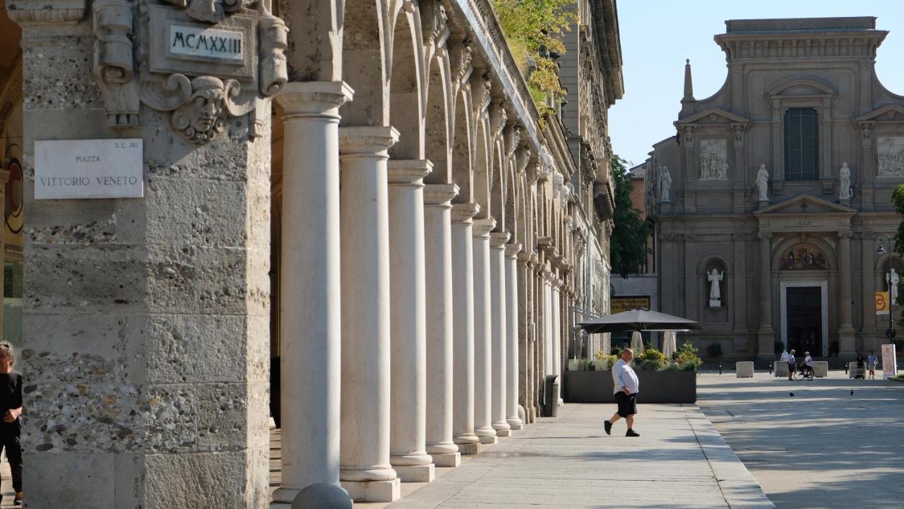 Nxt Station Deluxe Apartment Bergamo Exterior photo